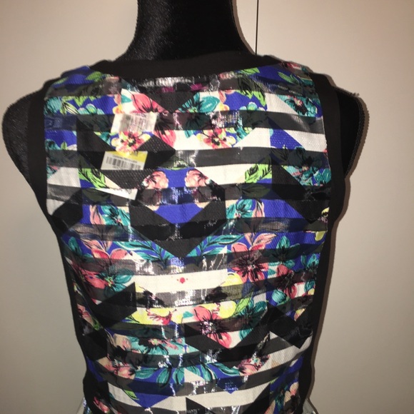 Material Girl Juniors 2 PC Set NWT Medium - Picture 7 of 11